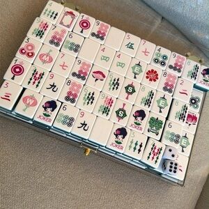 Classic Mahjong Tile Set with Dice